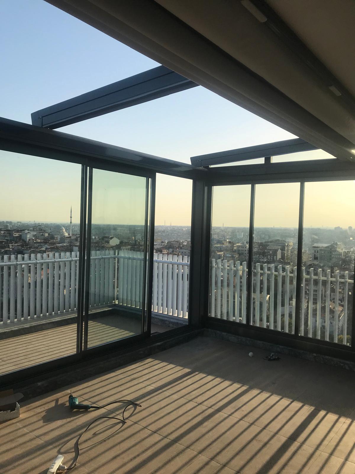 Kış Bahçesi Ve Giyotin 99